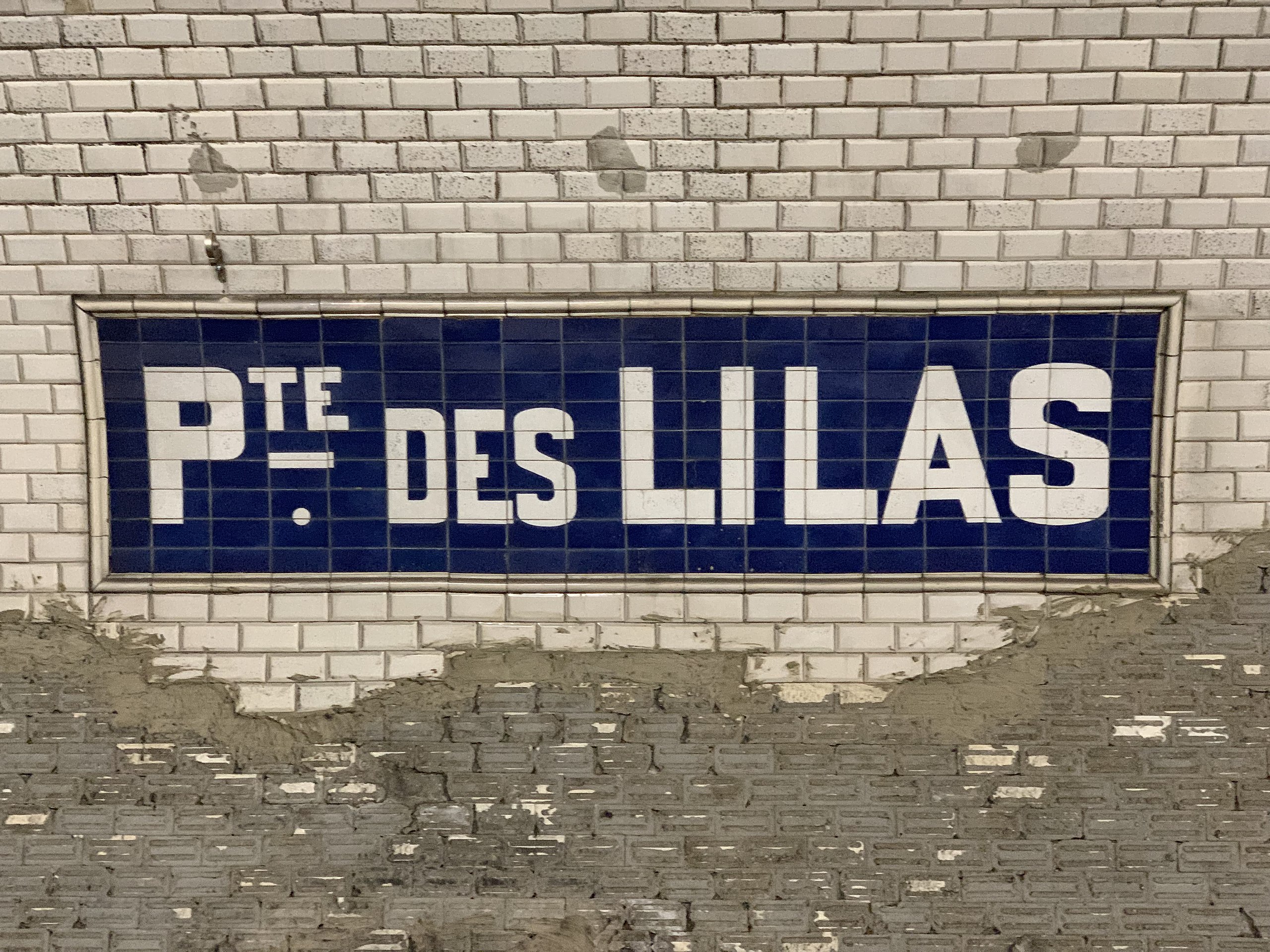 Station de métro Porte des Lilas, ligne 11, Paris (2019)* Revue Captures